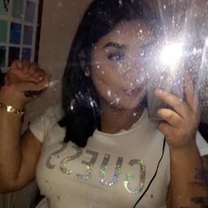 Meet your Posher, Aly